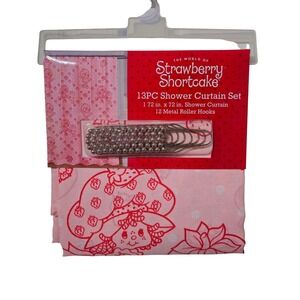 World of Strawberry Shortcake Shower Curtain Set 72x72 Includes Hooks NWT